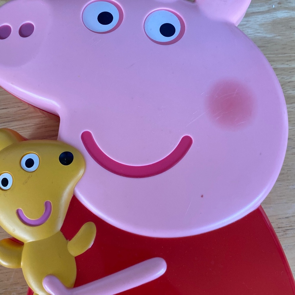 Peppa pig carrying case